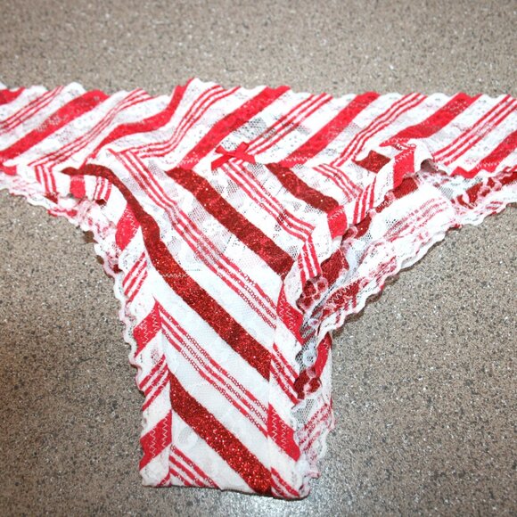 Victoria's Secret Sexy Cheekini Ruffled Holiday Christmas Panty Small Red White - Picture 2 of 6